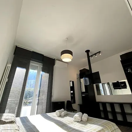 Apartment Wonderful, Roomy, King Bed W/garden *